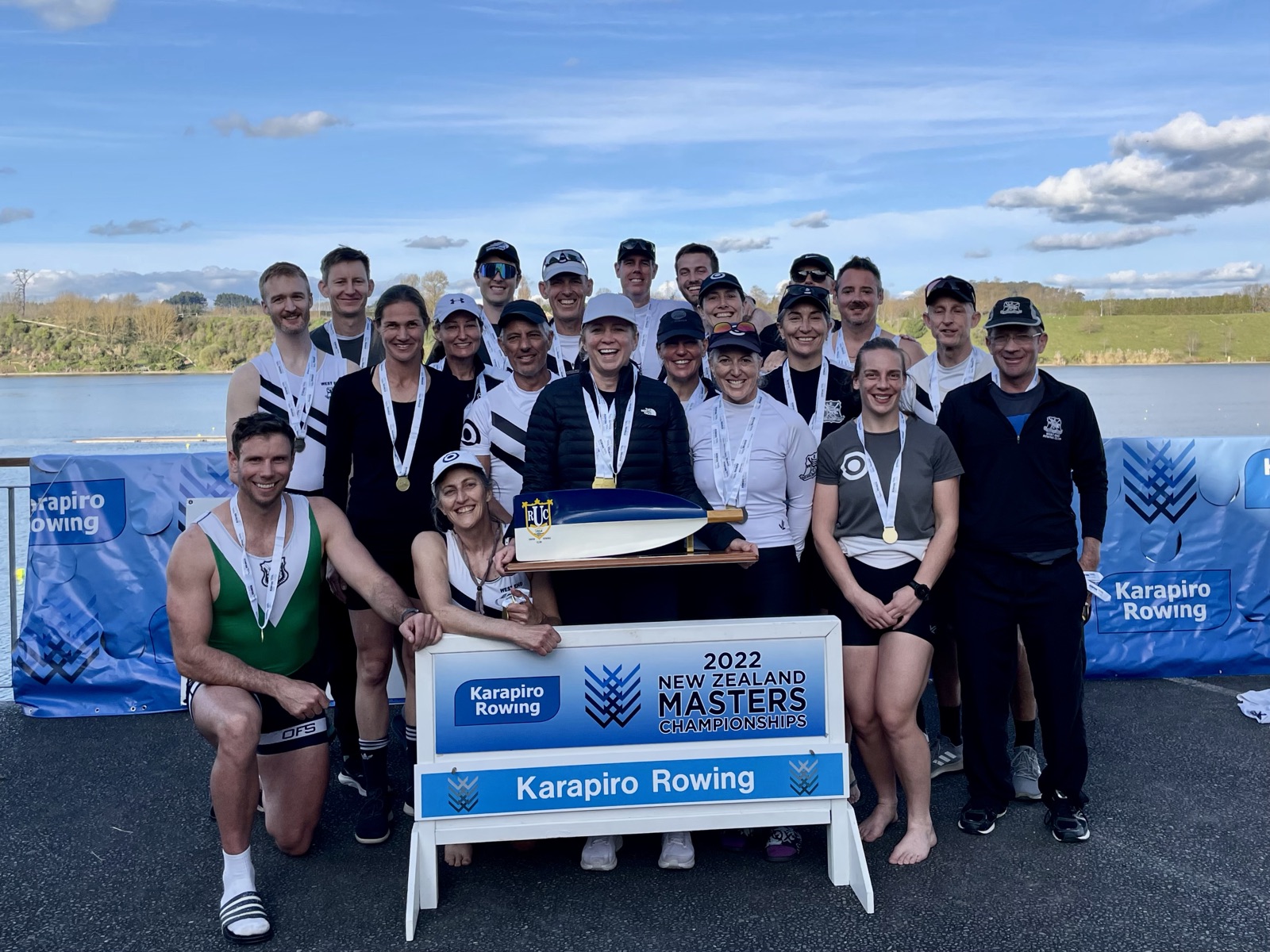 West End team photo at the 2022 NZ Masters Championships